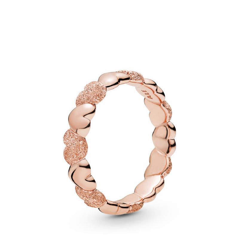 Pandora Rose™ Matte Brilliance Hearts Stackable Ring Ireland - Pandora Rose - 082945PAC